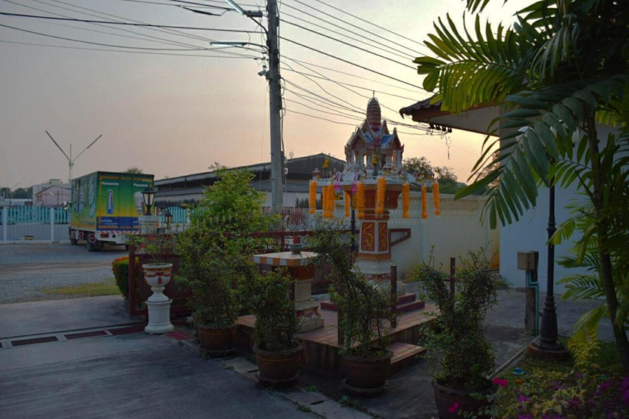 Mg Guesthouse Sukhothai Dış mekan fotoğraf